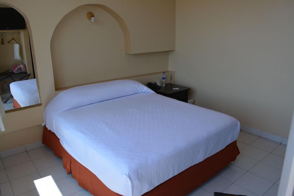 Hotel Del Parque Ciudad del Carmen Εξωτερικό φωτογραφία